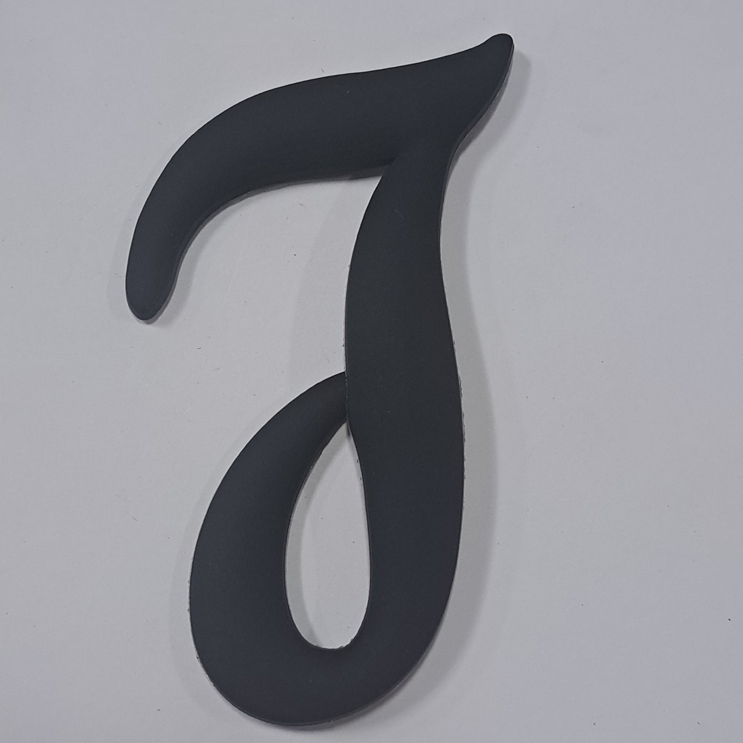 Black Big Letter L