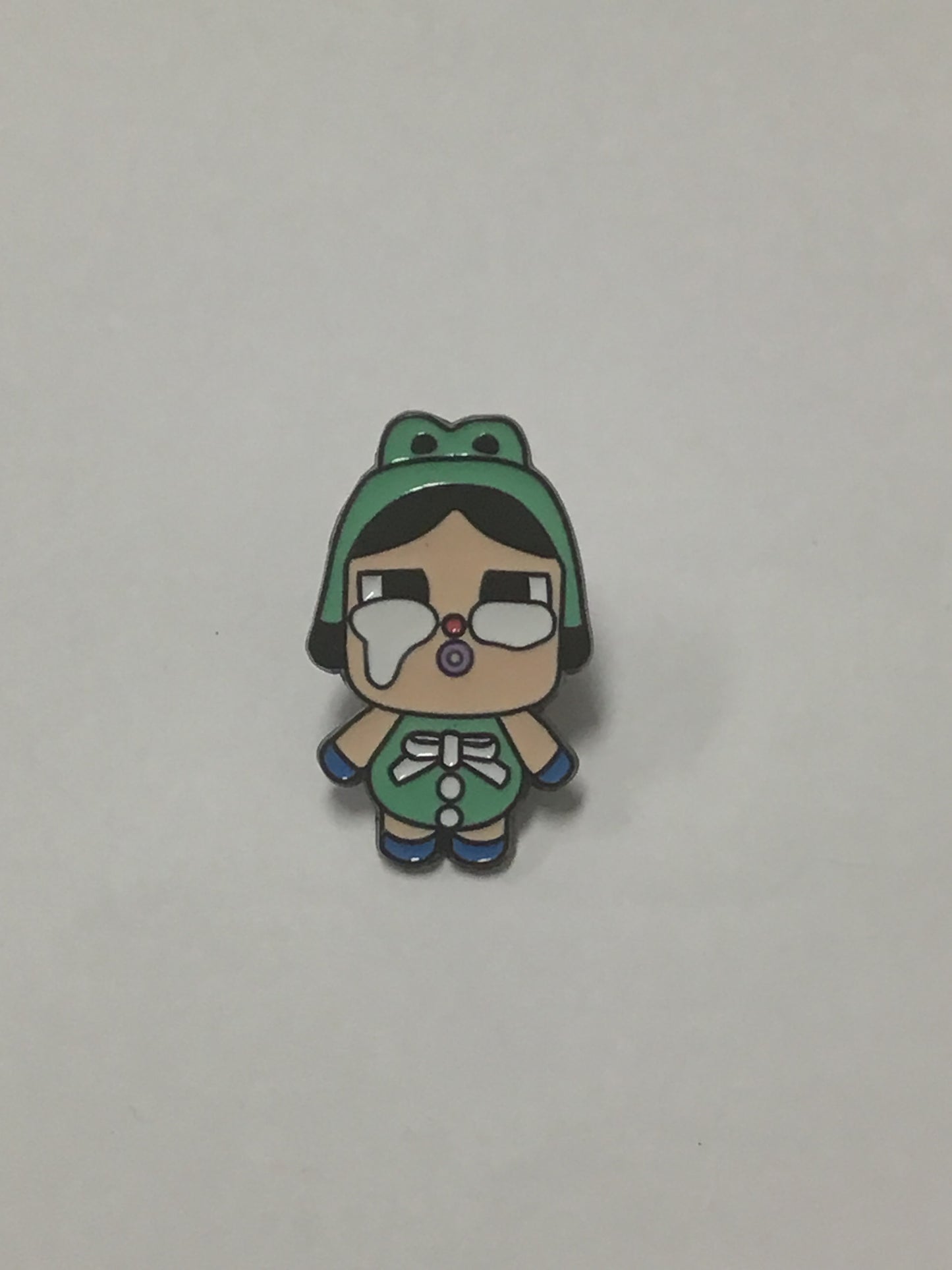 Metal Pin - Cry baby 1
