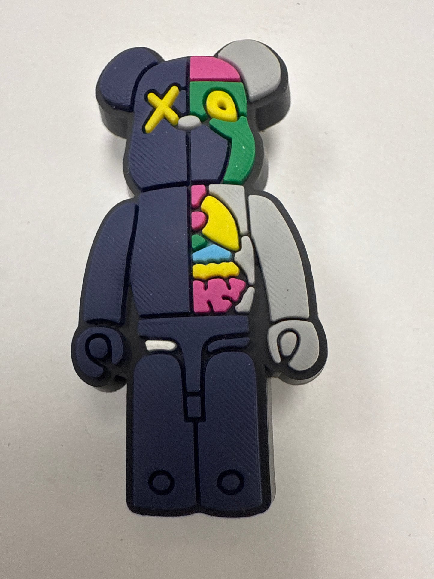 Kaws 1