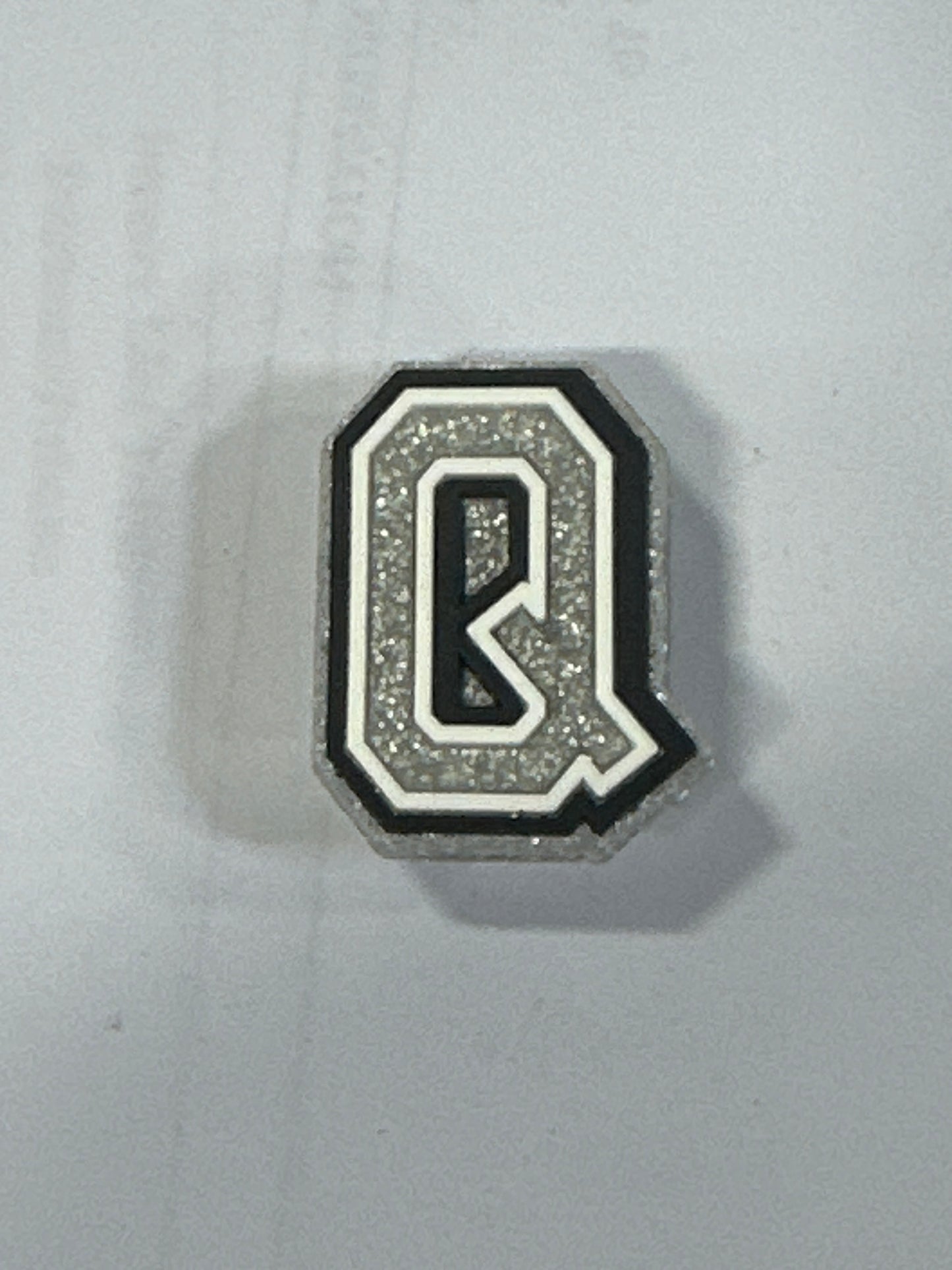 SILVER LETTER Q