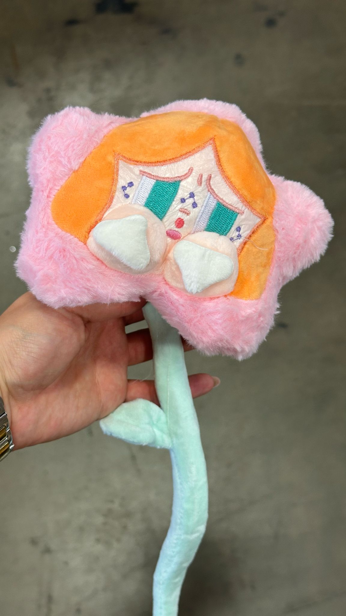 Cry baby plush flower - light pink V6