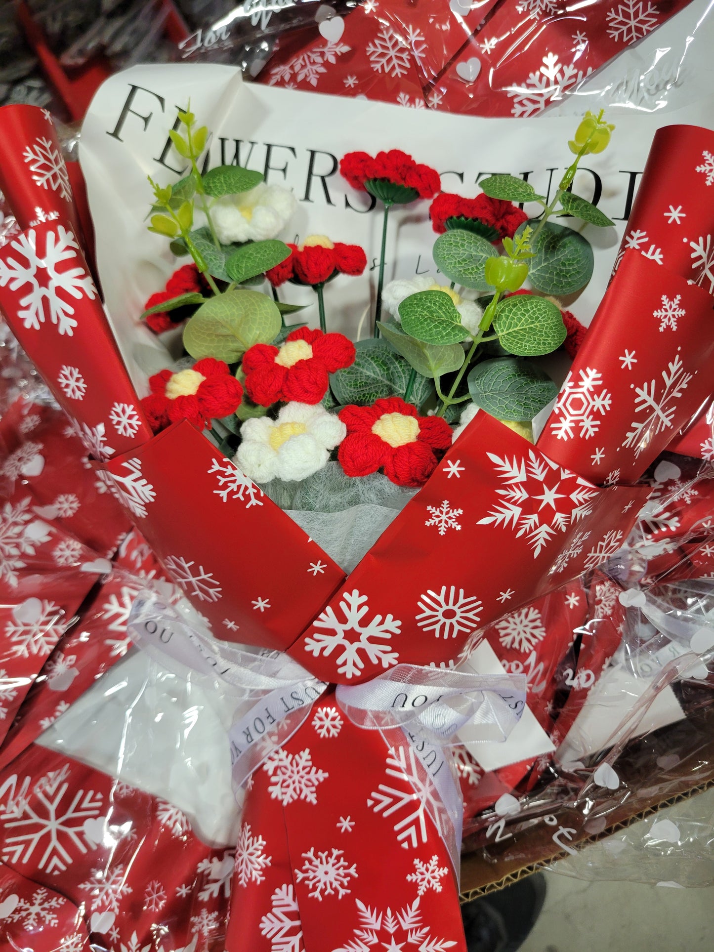 Red and White Crochet Flower Bouquet 1