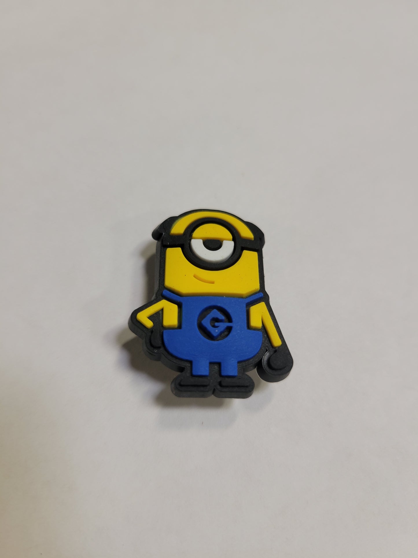 Minion One Eye Standing Charm (Despicable Me)