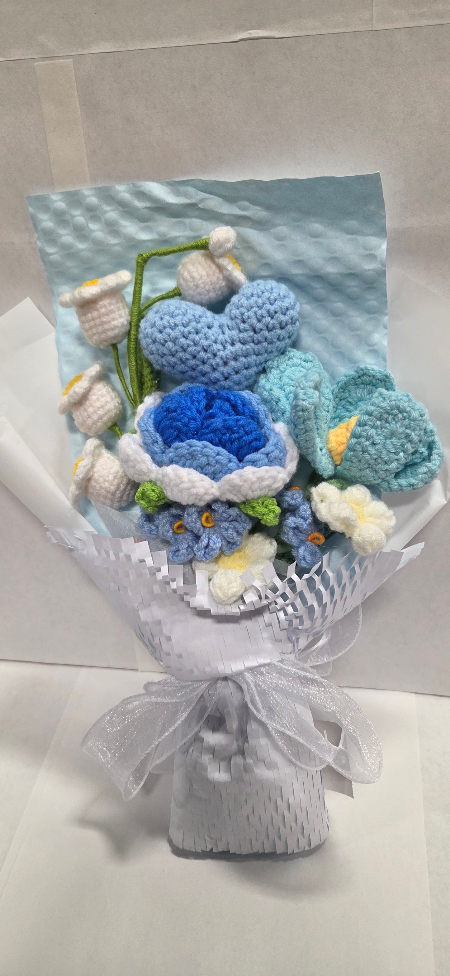 Crochet Blue Heart and Rose Bouquet with white daisies & blue wrap