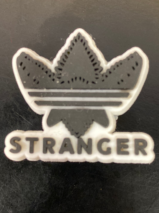 LOGO STRANGER BLACK