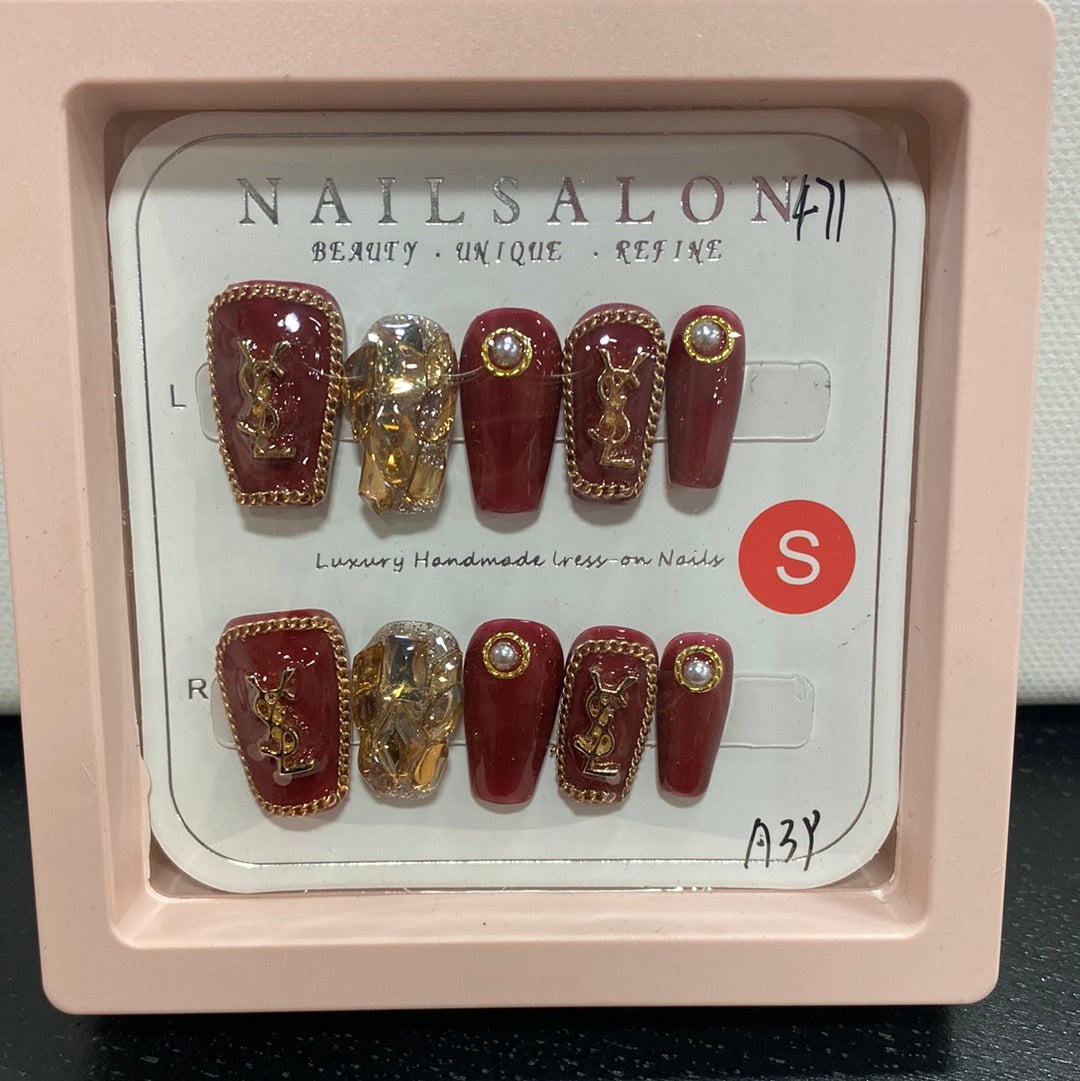 NOTW-NAIL-UJ471
