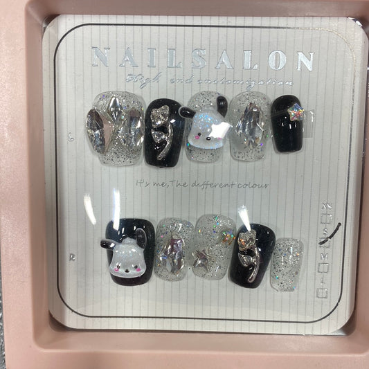 NOTW-NAIL-UJ130403