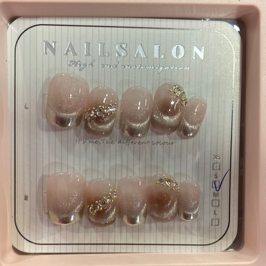 NOTW-NAIL-UJ150380