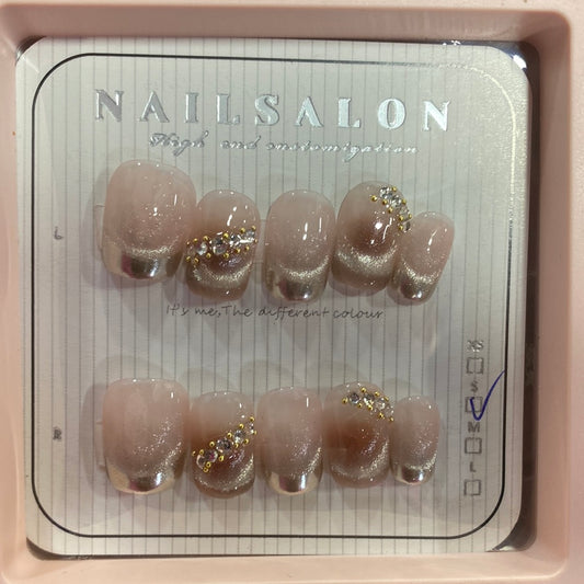 NOTW-NAIL-UJ150380