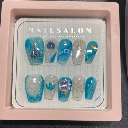 NOTW-NAIL-UJ150094