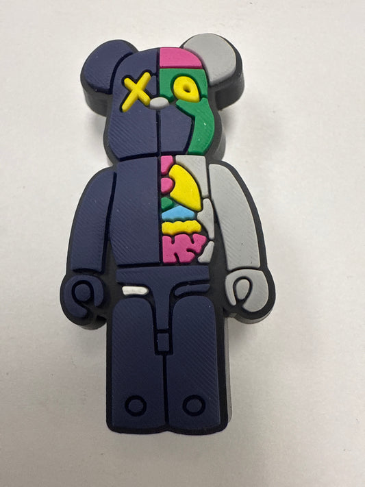 Kaws 1