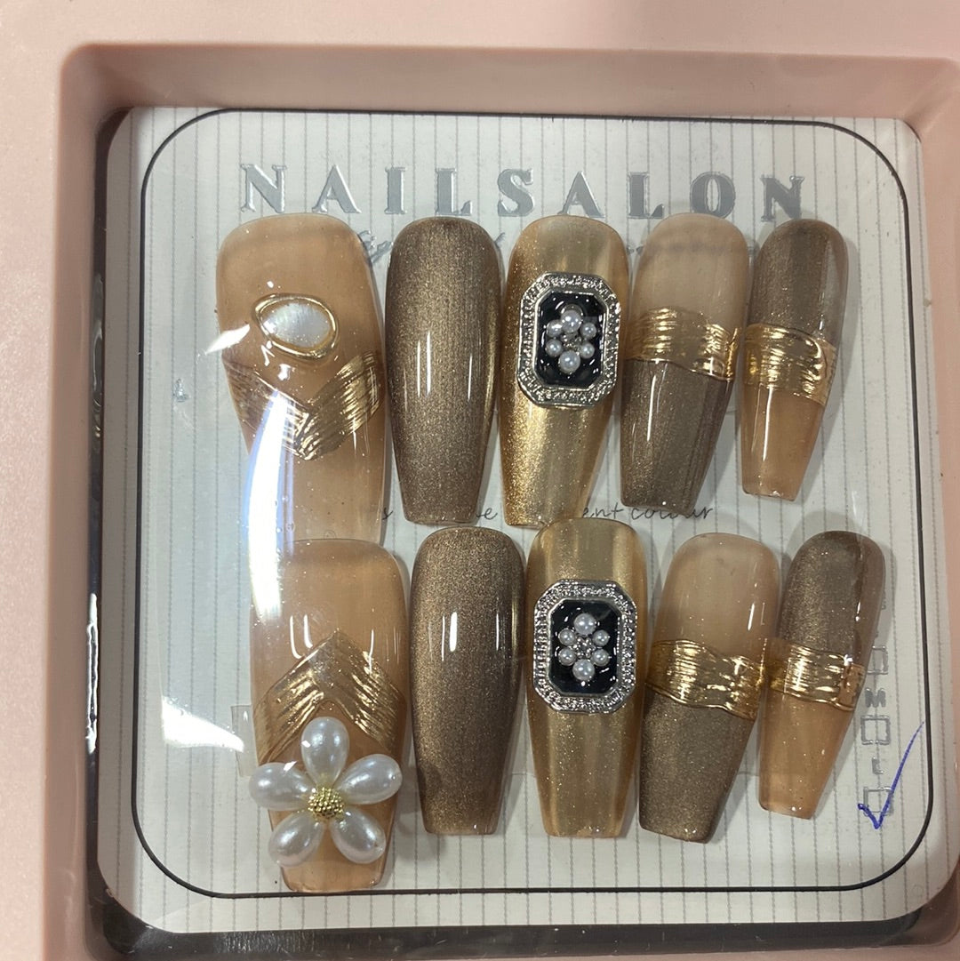 NOTW-NAIL-UJ150243