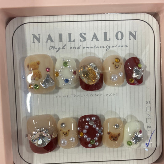 NOTW-NAIL-UJ150404