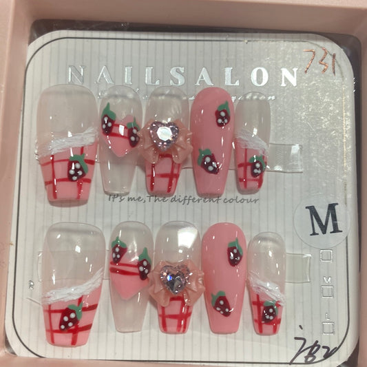 NOTW-NAIL-UJ731