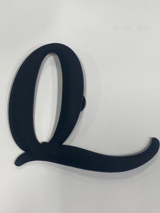 Black Big Letter Q