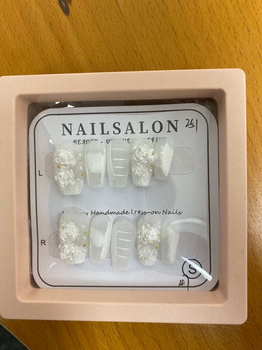 215 ALEXIA NAIL