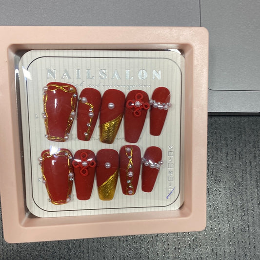NOTW-NAIL-UJ150438