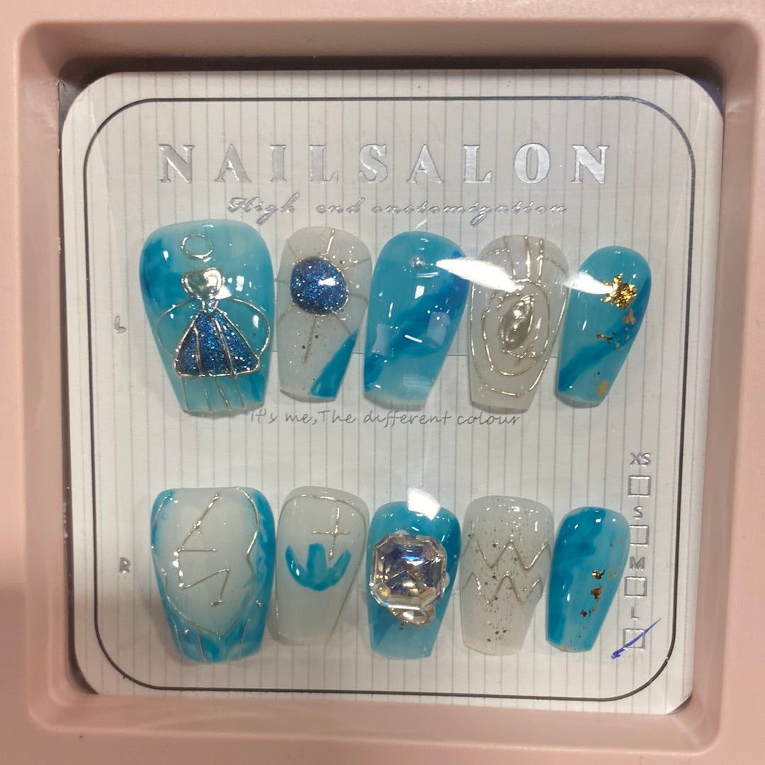 NOTW-NAIL-UJ150094