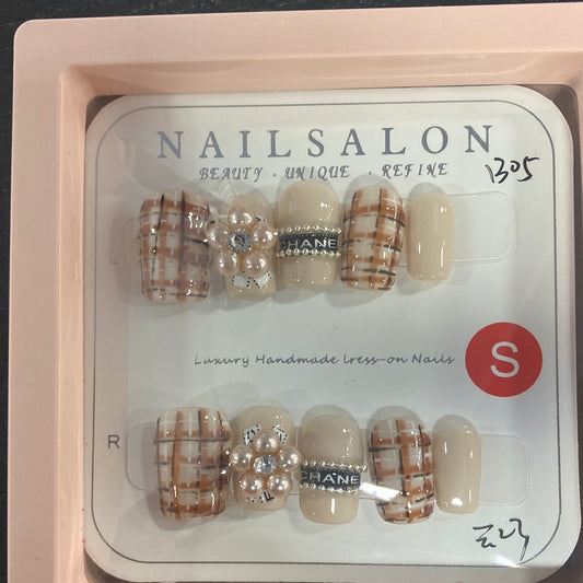 NOTW-NAIL-UJ1305