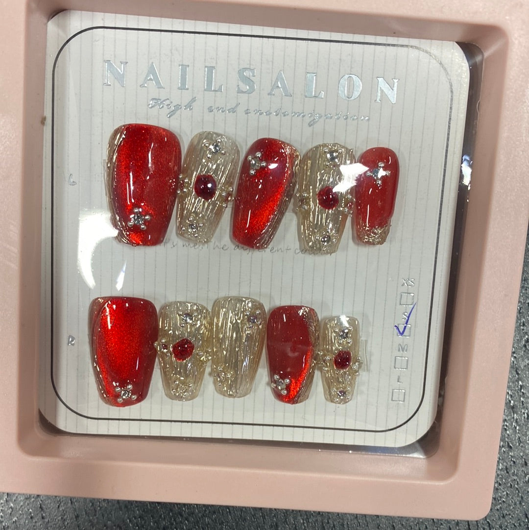 NOTW-NAIL-UJ150254