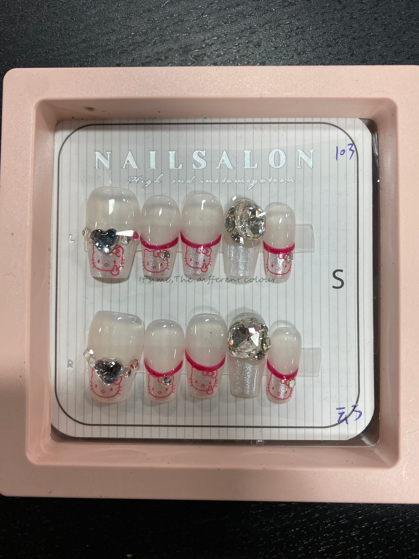 NOTW-NAIL-UJ103