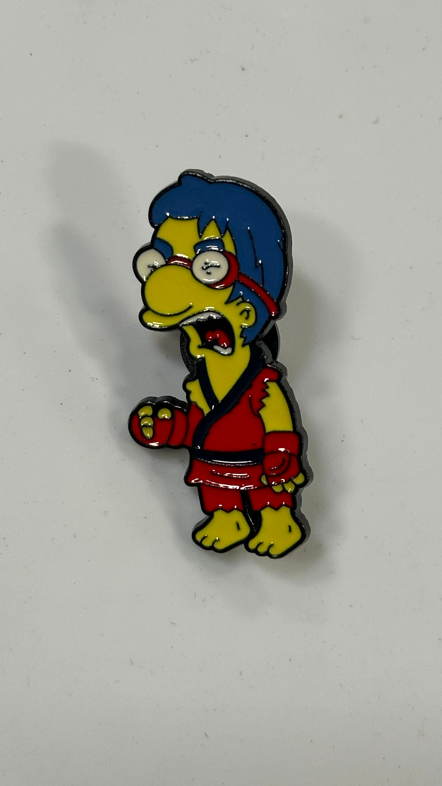 Metal Pin - Blue hair Screaming Red Clothed Simpson Character