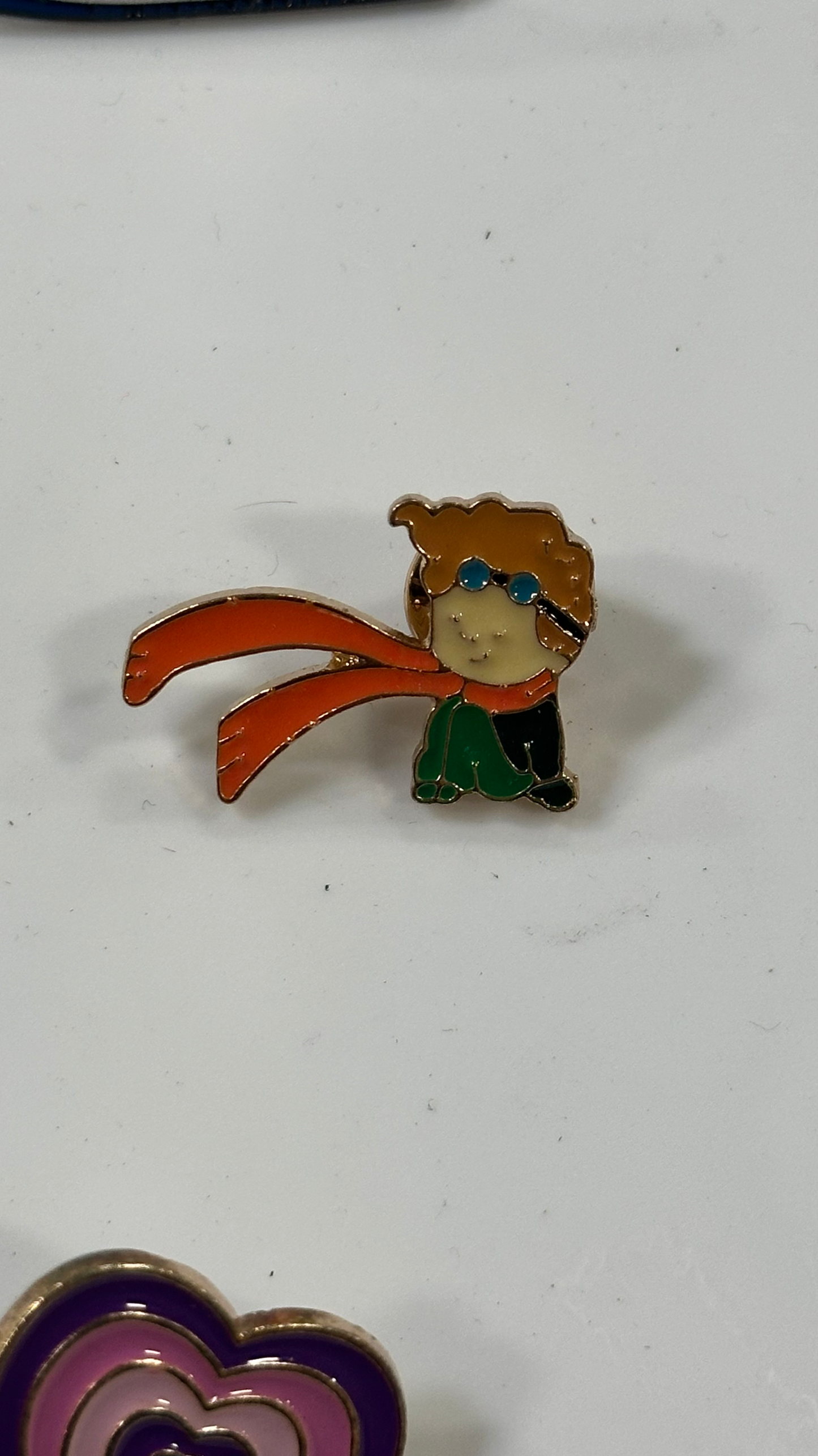 Metal Pin - The Little Princses Orange Scarf