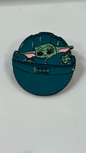 Metal Pin - Baby Yoda İn a Blue Round box
