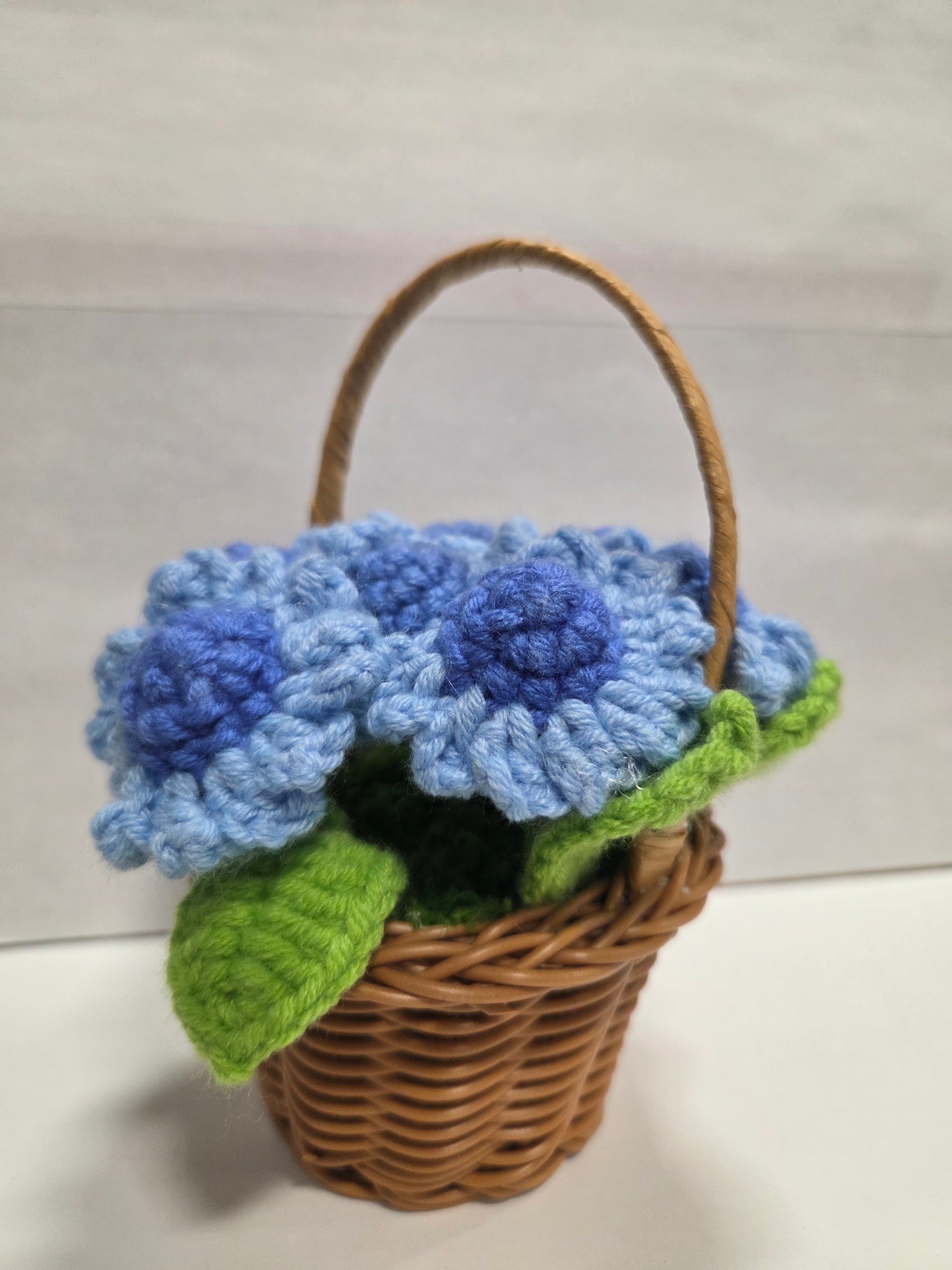 Crochet Flower Basket Blue 2