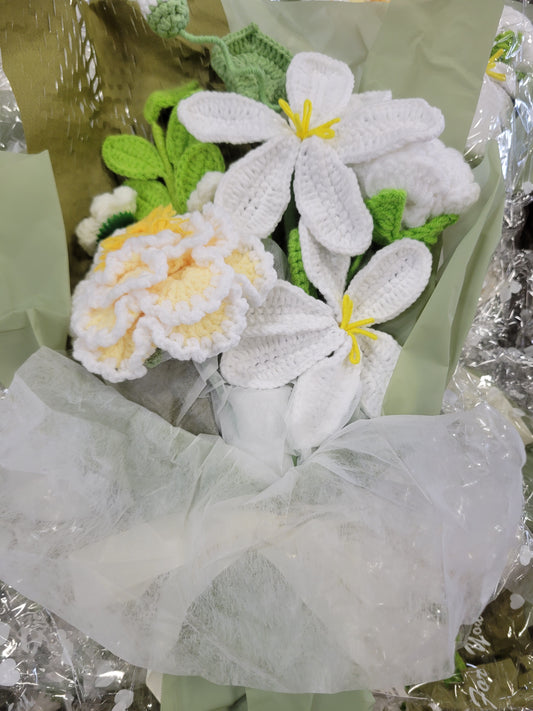 Crochet Green Bouquet White Flowers