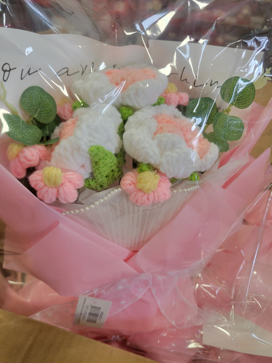 Crochet White and Pink Rose Bouquet