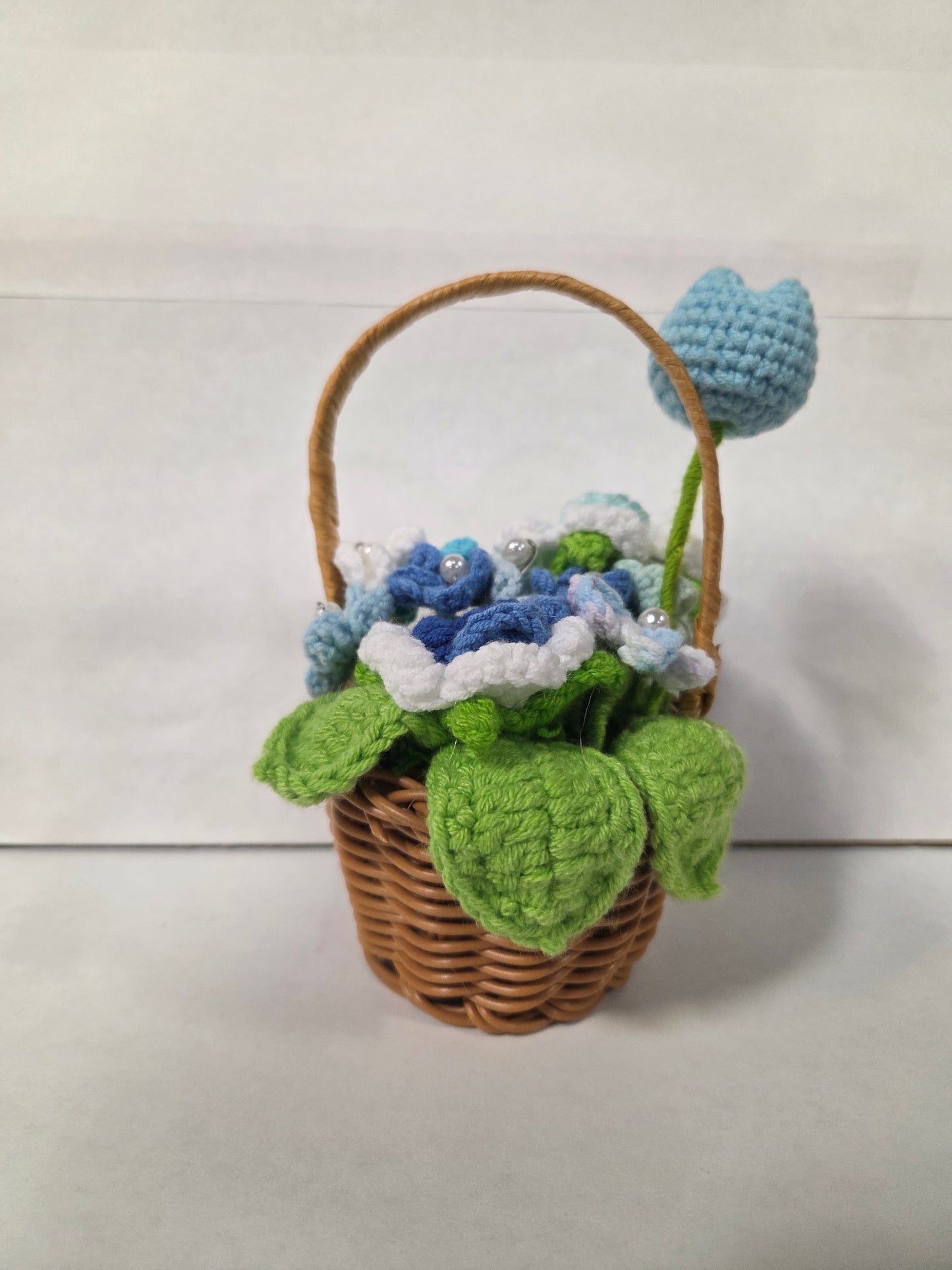 Crochet Flower Basket Blue