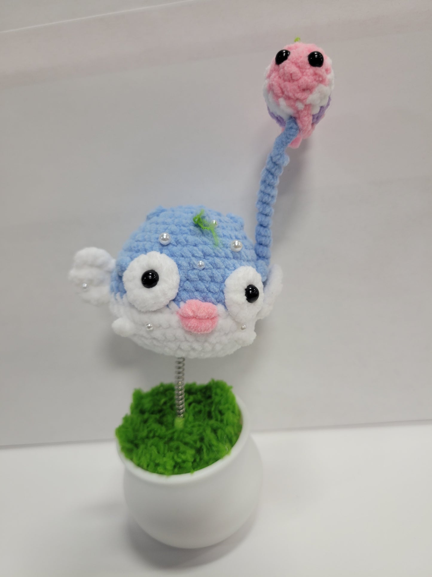 Blue Puffer Fish Pot with Pink Fish